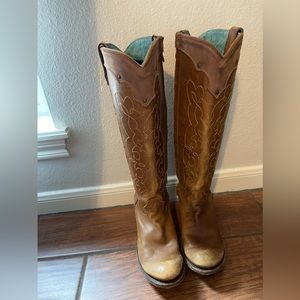 Corral western boots size 8 .5